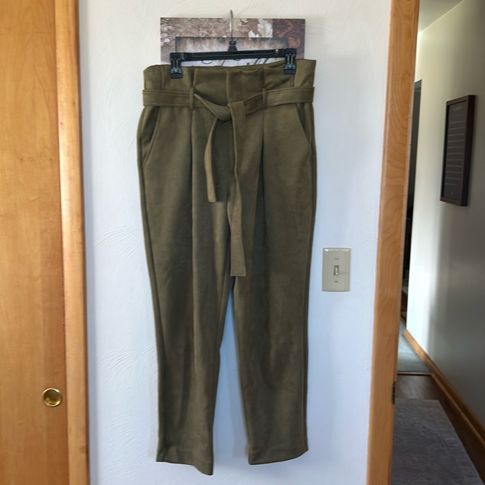 Like new olive oil green brushed suede paperbag style pants with tie belt